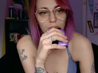 Stonervixen1014's Live Sex Cam Show