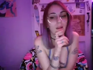 Stonervixen1014's Live Sex Cam Show