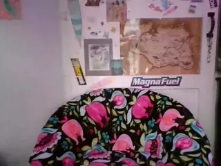 Stonervixen1014's Live Sex Cam Show