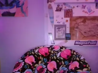 Stonervixen1014's Live Sex Cam Show