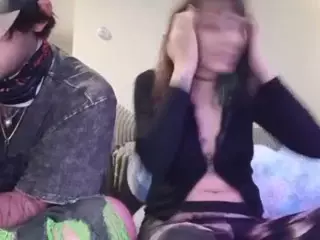 Stonervixen1014's Live Sex Cam Show