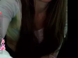 tittygirl8's Live Sex Cam Show