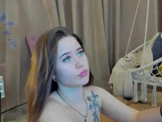 Alice-Weaver's Live Sex Cam Show