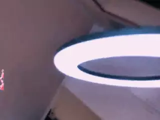 CuddlyKittenn's Live Sex Cam Show