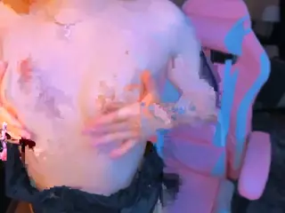 CuddlyKittenn's Live Sex Cam Show