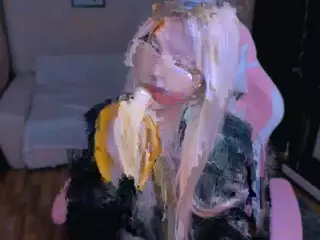 CuddlyKittenn's Live Sex Cam Show