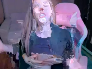 CuddlyKittenn's Live Sex Cam Show