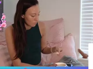 MasterDsSlaveAnnenayxo's Live Sex Cam Show