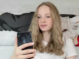 PrincessEmilia's Live Sex Cam Show