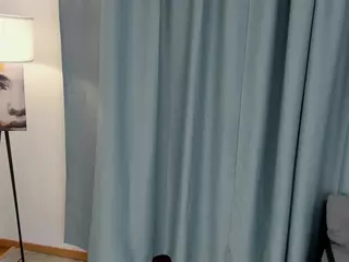 serenevelmire's Live Sex Cam Show