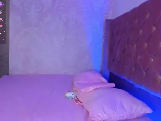 CharlotteMonroee's Live Sex Cam Show