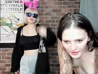 Mona's Live Sex Cam Show