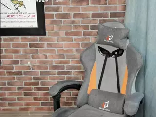 Mona's Live Sex Cam Show