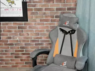 Mona's Live Sex Cam Show