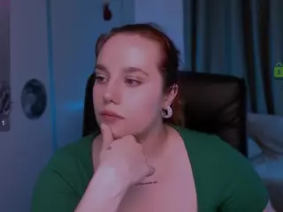 merli-lux's Live Sex Cam Show