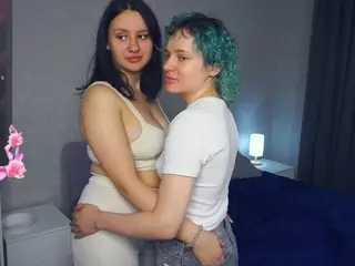Synnove's Live Sex Cam Show