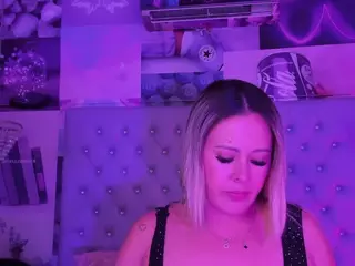 alondra-milff's Live Sex Cam Show