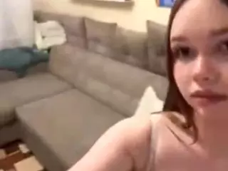 Lola's Live Sex Cam Show