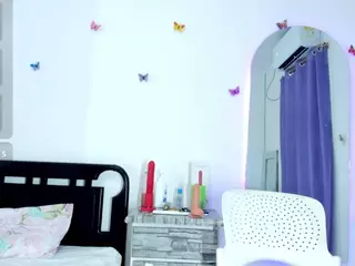 princess-michel18's Live Sex Cam Show