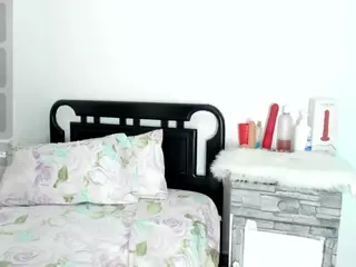 princess-michel18's Live Sex Cam Show