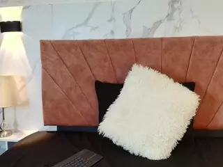 Alice-Brown-12's Live Sex Cam Show