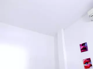 dulcee11's Live Sex Cam Show