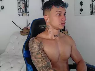LeonardPrice1's Live Sex Cam Show