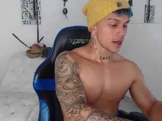 LeonardPrice1's Live Sex Cam Show