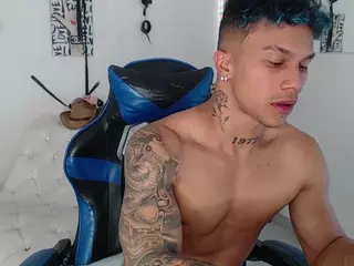 LeonardPrice1's Live Sex Cam Show