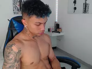 LeonardPrice1's Live Sex Cam Show