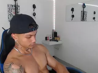 LeonardPrice1's Live Sex Cam Show