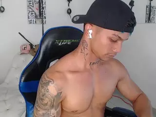 LeonardPrice1's Live Sex Cam Show