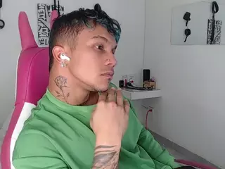 LeonardPrice1's Live Sex Cam Show