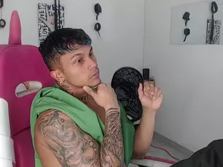 LeonardPrice1's Live Sex Cam Show