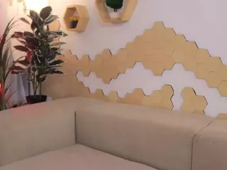 Maya-M's Live Sex Cam Show