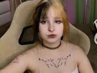 EricaMoon's Live Sex Cam Show