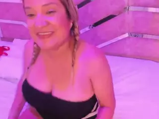 GrettaBelli's Live Sex Cam Show