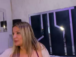 GrettaBelli's Live Sex Cam Show
