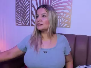 GrettaBelli's Live Sex Cam Show