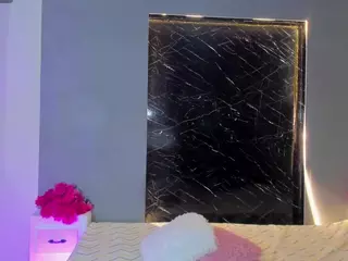 Jasmine Bella's Live Sex Cam Show
