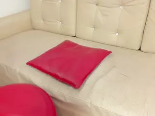 LindaBaarna's Live Sex Cam Show