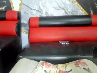 LindaBaarna's Live Sex Cam Show