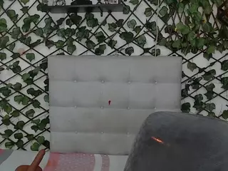 rouss-0's Live Sex Cam Show