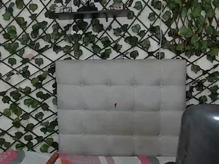 rouss-0's Live Sex Cam Show