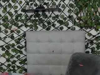 rouss-0's Live Sex Cam Show