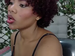 rouss-0's Live Sex Cam Show