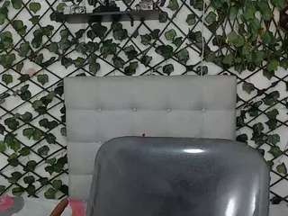 rouss-0's Live Sex Cam Show