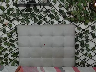 rouss-0's Live Sex Cam Show