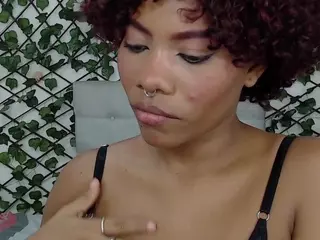 rouss-0's Live Sex Cam Show