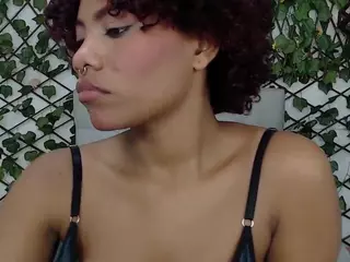 rouss-0's Live Sex Cam Show